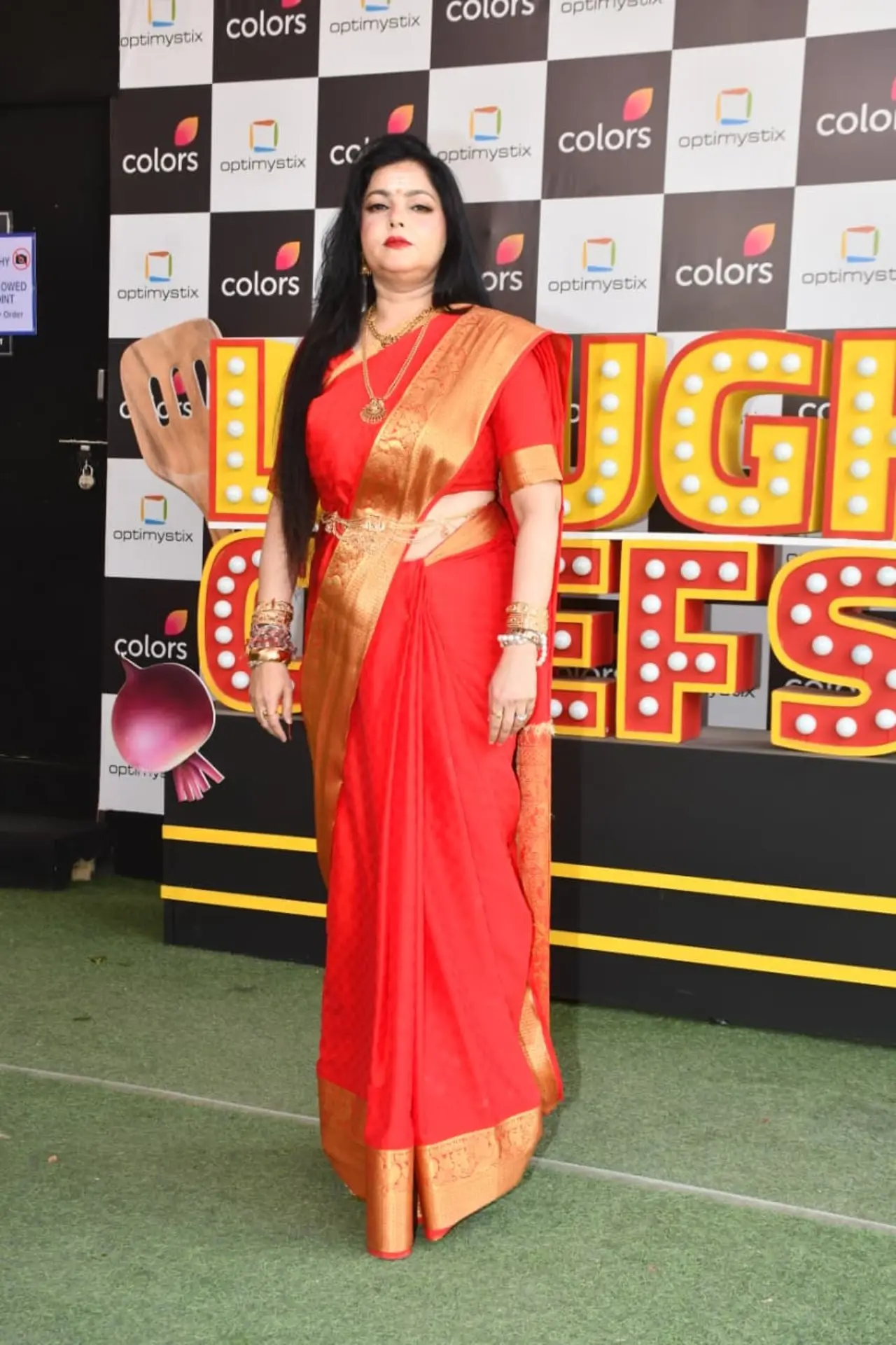 90s popular actress Mamta Kulkarni was spotted on the sets of Laughter Chefs. She came into spotlight after appearance at Mahakumbh.